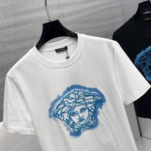 Replica Versace T-Shirts Short Sleeved For Unisex #1244266 $64.00 USD for Wholesale