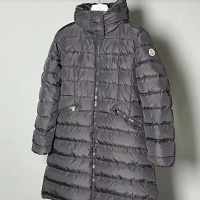 Moncler Down Feather Coat Long Sleeved For Women #1238550