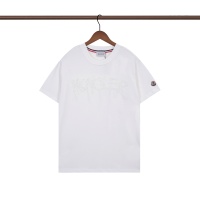 $32.00 USD Moncler T-Shirts Short Sleeved For Unisex #1241268