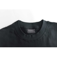 $45.00 USD Balenciaga T-Shirts Short Sleeved For Unisex #1242024