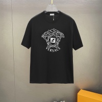 $25.00 USD Versace T-Shirts Short Sleeved For Unisex #1242864