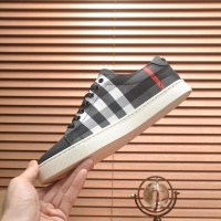 $88.00 USD Burberry Casual Shoes For Men #1243607