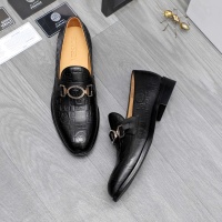 $82.00 USD Versace Leather Shoes For Men #1243903