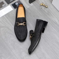 $85.00 USD Versace Leather Shoes For Men #1243916