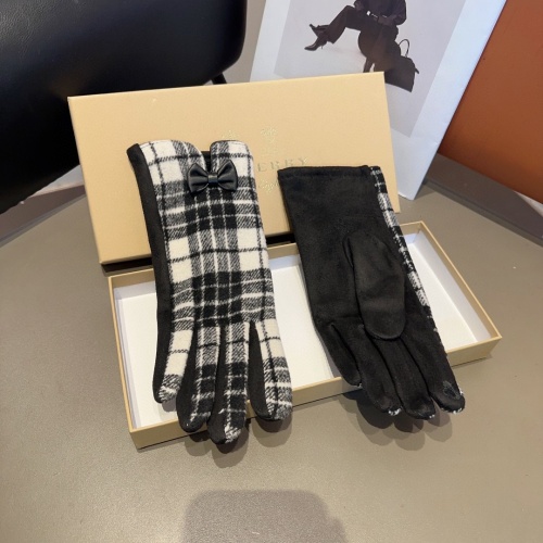 Replica Burberry Gloves #1249364 $34.00 USD for Wholesale