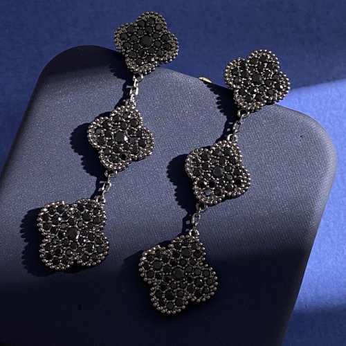 Replica Van Cleef & Arpels Earrings For Women #1251926 $32.00 USD for Wholesale