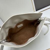 $135.00 USD LOEWE AAA Quality Messenger Bags For Women #1247547