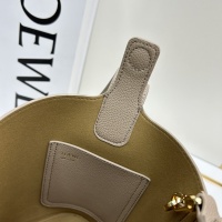 $135.00 USD LOEWE AAA Quality Messenger Bags For Women #1247569