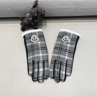 $40.00 USD Moncler Gloves #1249271