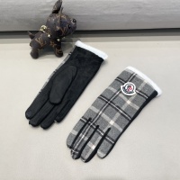 $40.00 USD Moncler Gloves #1249271