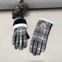 $40.00 USD Moncler Gloves #1249271