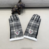 $40.00 USD Moncler Gloves #1249271