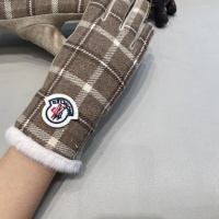 $40.00 USD Moncler Gloves #1249272