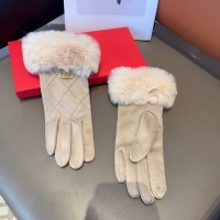 $34.00 USD Valentino Gloves #1249343