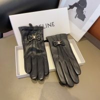 $45.00 USD Celine Gloves For Women #1249447