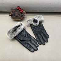 $52.00 USD Celine Gloves For Women #1249501