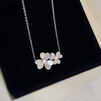 $42.00 USD Van Cleef & Arpels Necklaces For Women #1252153