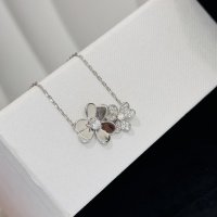 $42.00 USD Van Cleef & Arpels Necklaces For Women #1252153