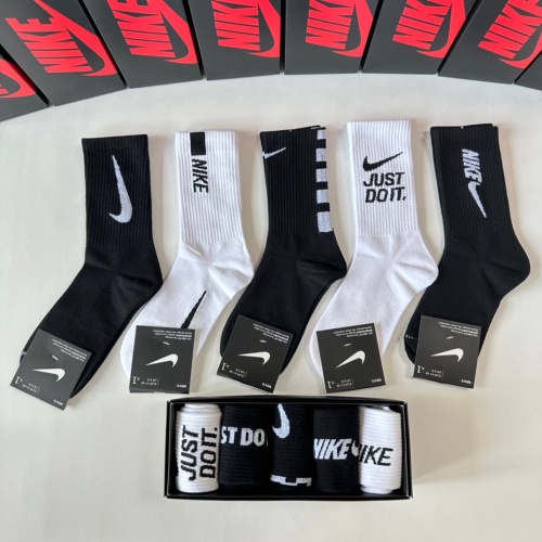 Replica Nike Socks #1261123, $29.00 USD, [ITEM#1261123], Replica Nike Socks outlet from China