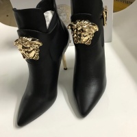 $96.00 USD Versace Boots For Women #1257775