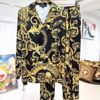 $82.00 USD Versace Tracksuits Long Sleeved For Men #1259626