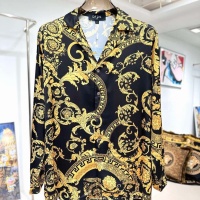 $82.00 USD Versace Tracksuits Long Sleeved For Men #1259626