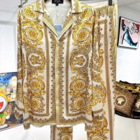 $82.00 USD Versace Tracksuits Long Sleeved For Men #1259628