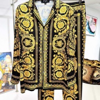 $82.00 USD Versace Tracksuits Long Sleeved For Men #1259629