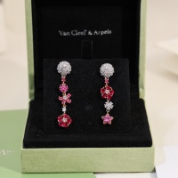 $39.00 USD Van Cleef & Arpels Earrings For Women #1262940