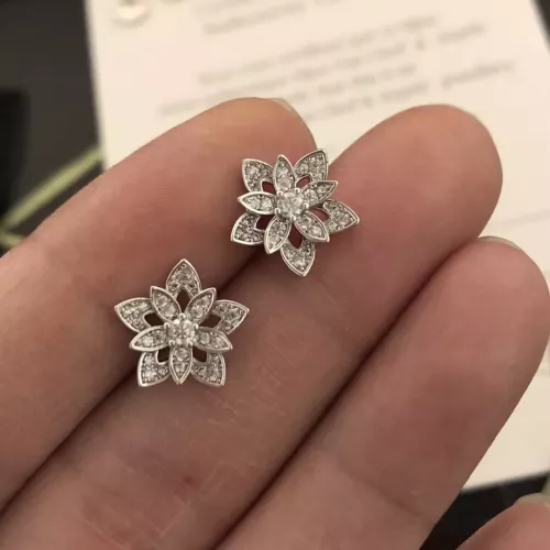 Replica Van Cleef & Arpels Earrings For Women #1270845 $32.00 USD for Wholesale