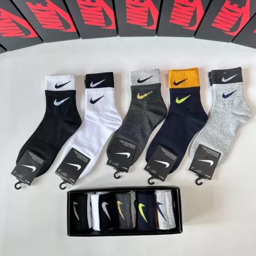 Replica Nike Socks #1272777, $27.00 USD, [ITEM#1272777], Replica Nike Socks outlet from China