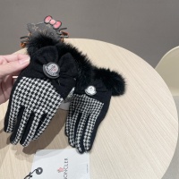 $34.00 USD Moncler Gloves For Women #1269674