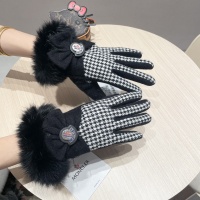 $34.00 USD Moncler Gloves For Women #1269674