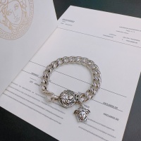 $64.00 USD Versace Bracelets #1269993