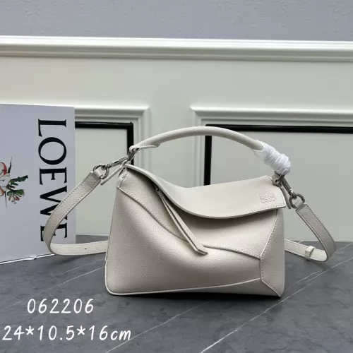 LOEWE AAA Quality Messenger Bags For Women #1276255