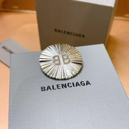 Balenciaga Brooches For Women #1280371