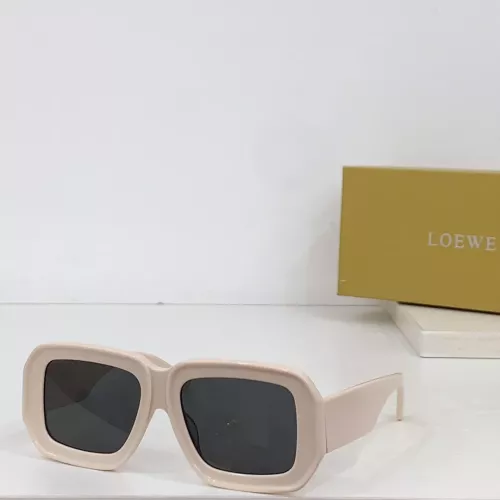 LOEWE AAA Quality Sunglasses #1283428