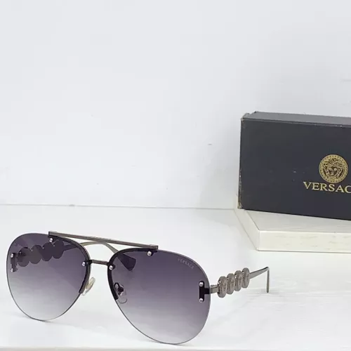 Versace AAA Quality Sunglasses #1283690