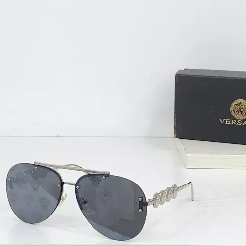 Versace AAA Quality Sunglasses #1283694