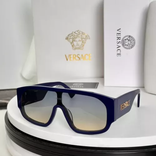 Versace AAA Quality Sunglasses #1283699