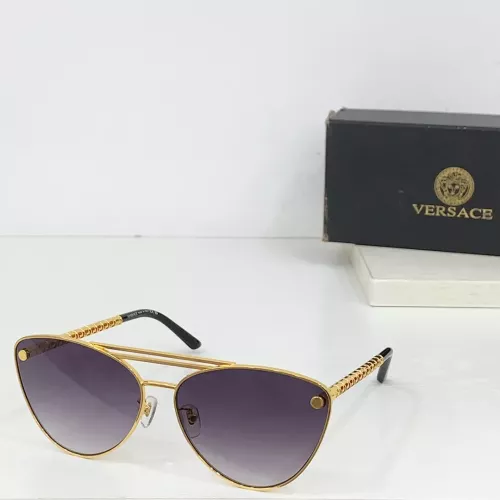 Versace AAA Quality Sunglasses #1283711