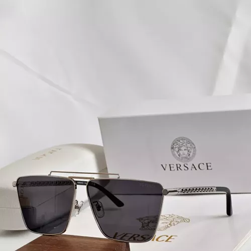 Versace AAA Quality Sunglasses #1283714