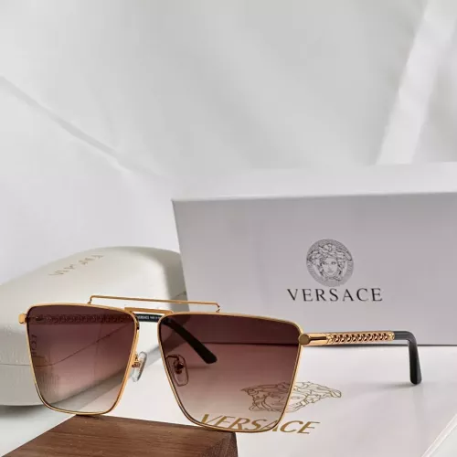 Versace AAA Quality Sunglasses #1283718