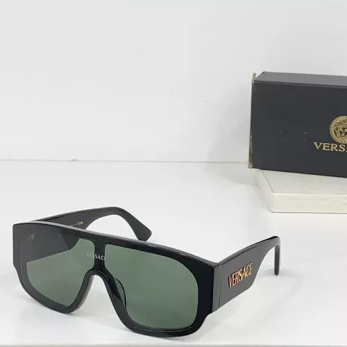 Versace AAA Quality Sunglasses #1283722