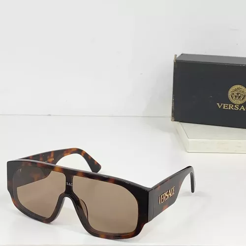 Versace AAA Quality Sunglasses #1283723