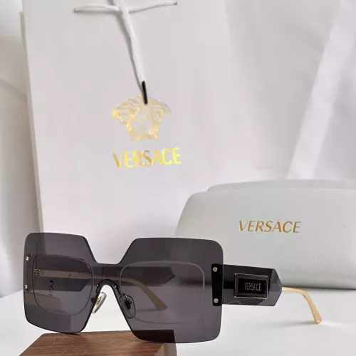 Versace AAA Quality Sunglasses #1283725