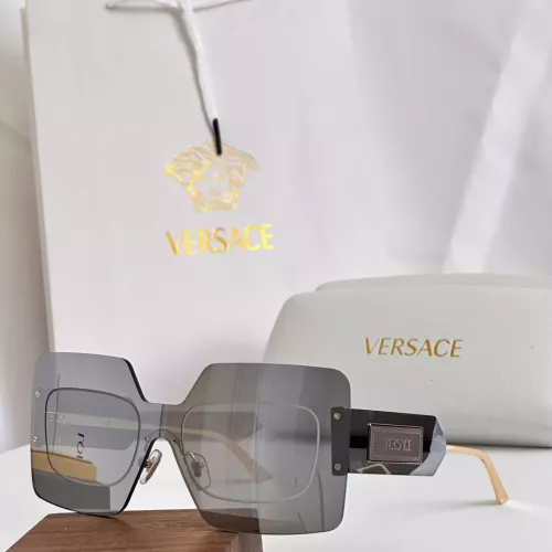 Versace AAA Quality Sunglasses #1283727