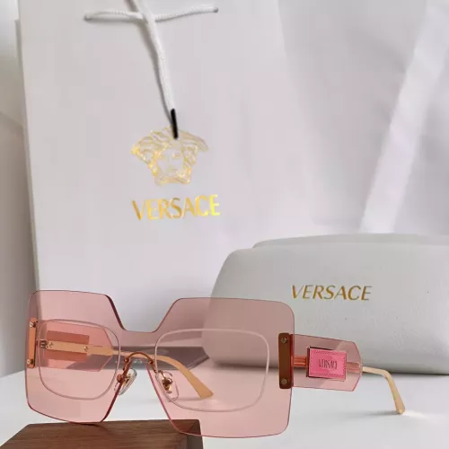 Versace AAA Quality Sunglasses #1283729