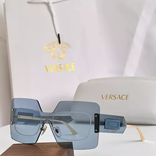 Versace AAA Quality Sunglasses #1283730