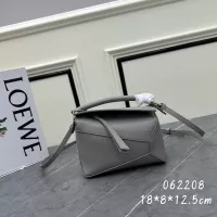 $122.00 USD LOEWE AAA Quality Messenger Bags For Women #1276252